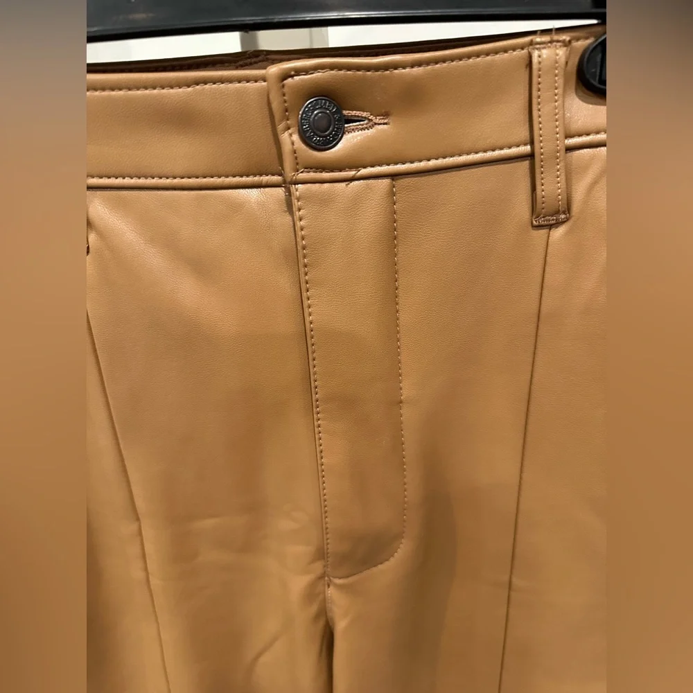 Abercrombie & Fitch Ultra High Rise Faux Leather Pants Women’s 27/4 Caramel